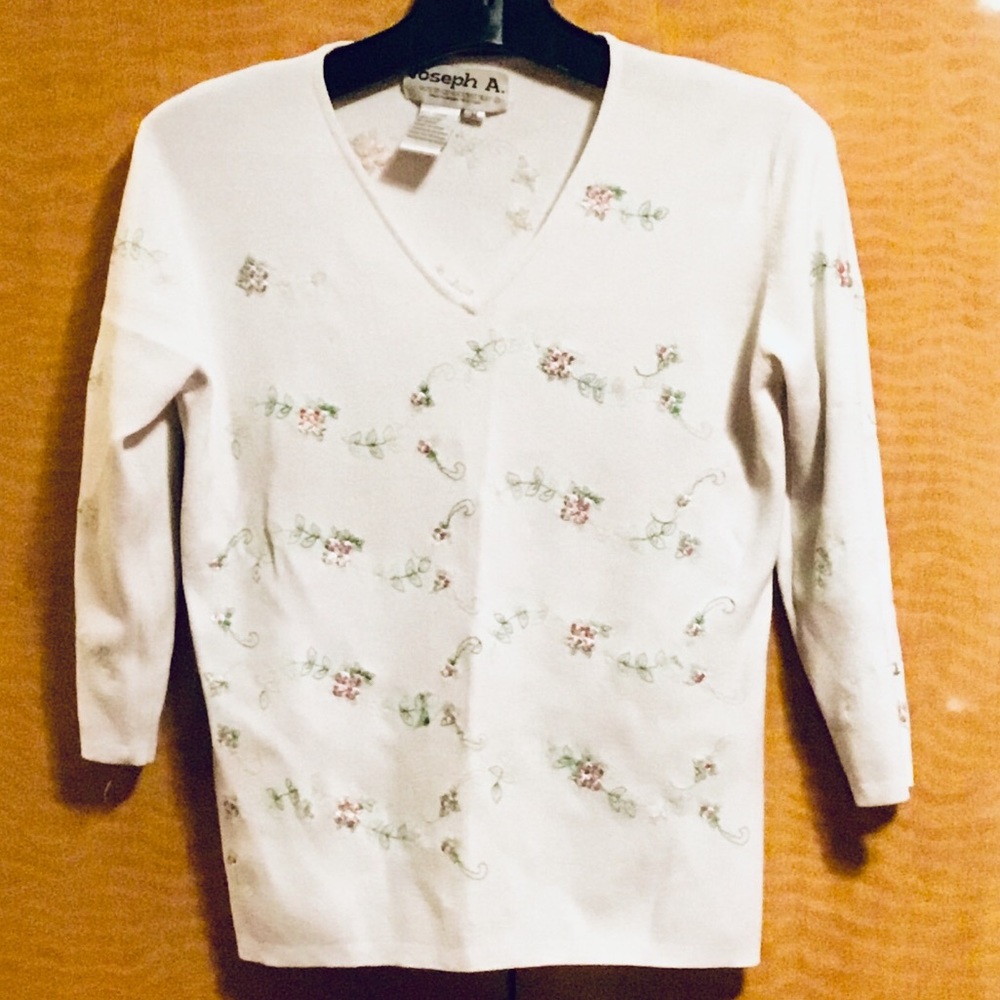 Joseph A. Sweater top